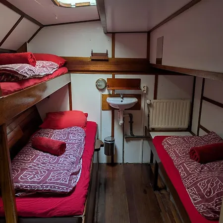 Zeilschip Marie Galante Botel